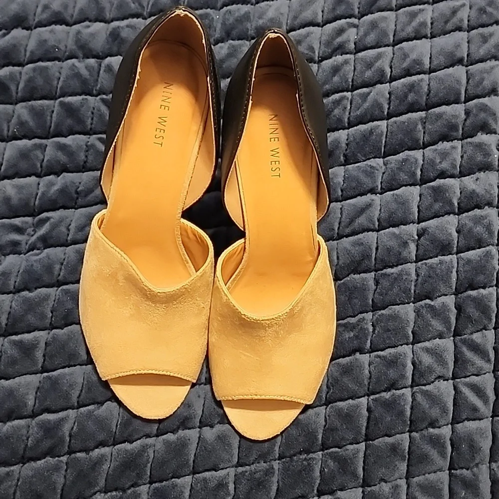 Open Toe Sandal - Picture 2 of 8